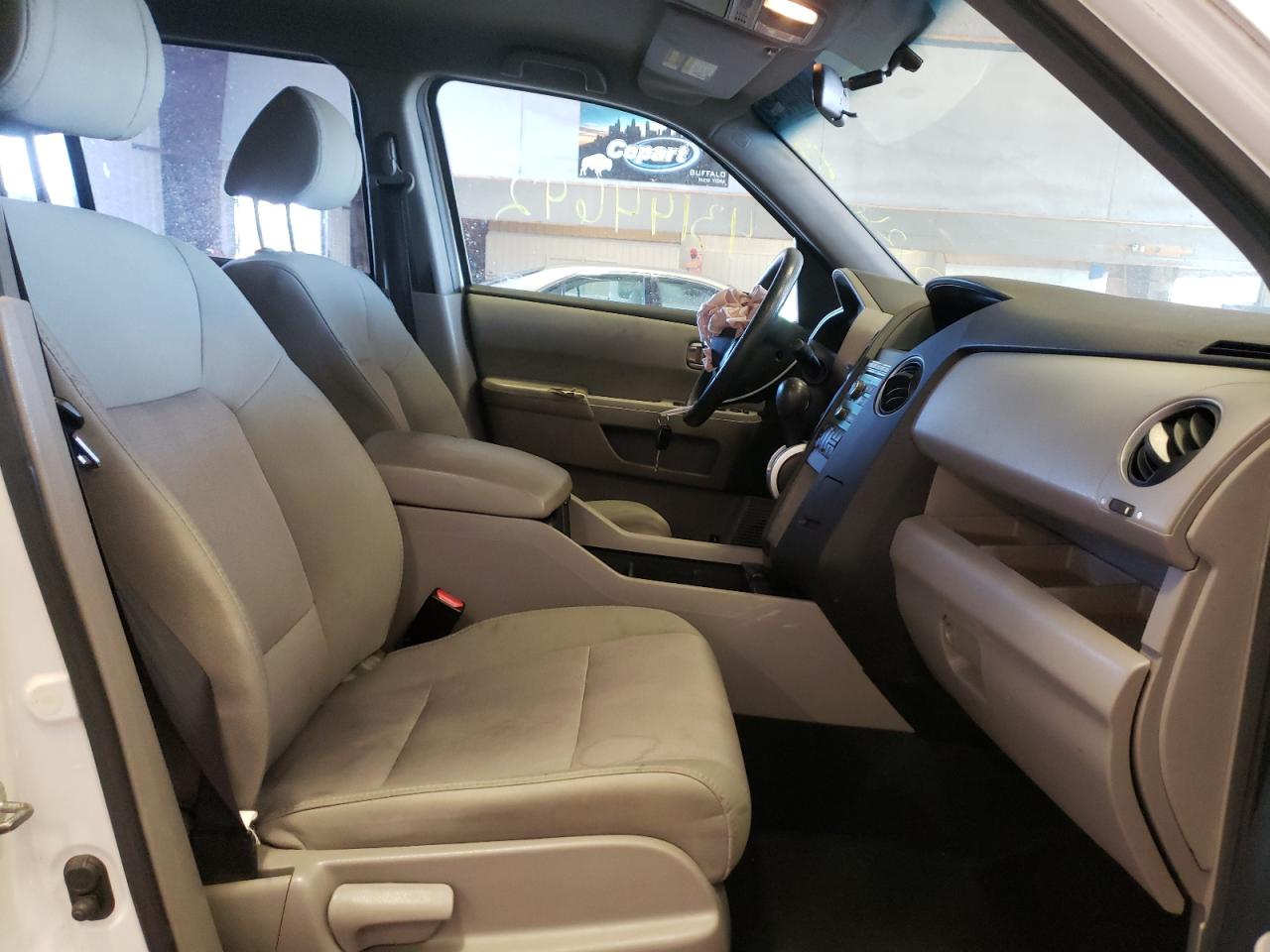 Photo 5 from auction – 2011 HONDA PILOT EX with VIN 5FNYF4H45BB041955