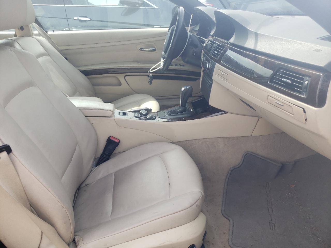 Photo 5 from auction – 2012 BMW 335 I with VIN WBADX7C55CE745070