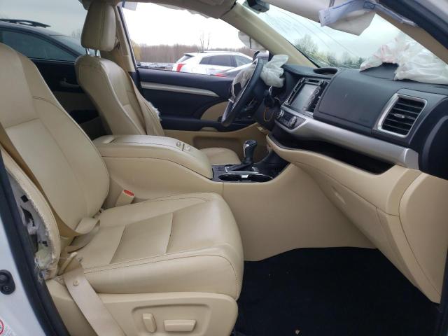 Photo 5 from auction – 2017 TOYOTA HIGHLANDER with VIN 5TDJZRFH2HS522469