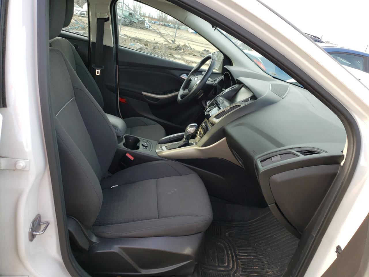 Zdjęcie 5 z aukcji – 2012 FORD FOCUS SEL z VIN 1FAHP3H28CL215110