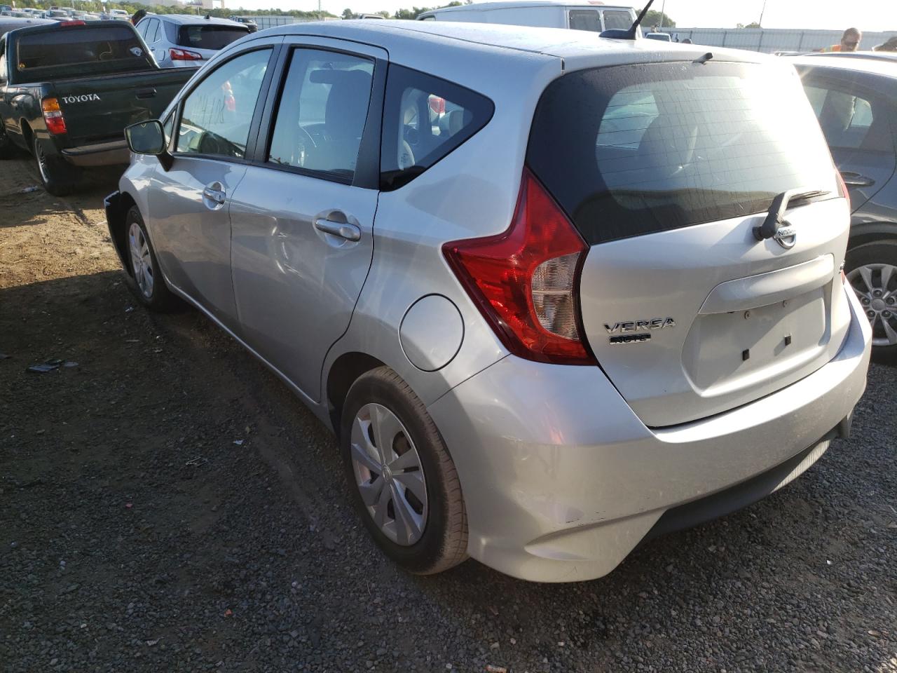Photo 3 from auction – 2017 NISSAN VERSA NOTE with VIN 3N1CE2CP3HL359721