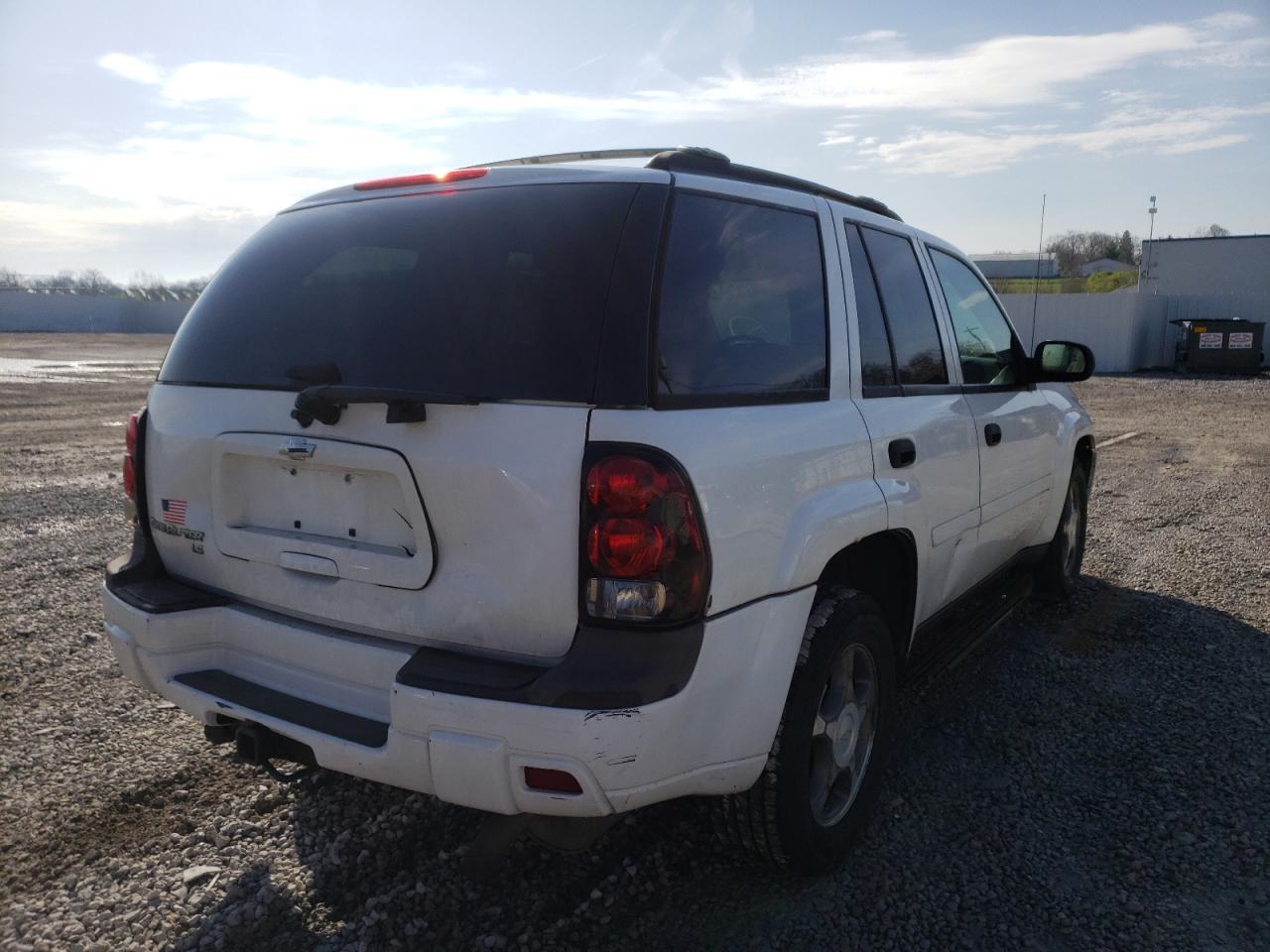 Photo 4 from auction – 2007 CHEVROLET TRAILBLAZE with VIN 1GNDT13S172135957
