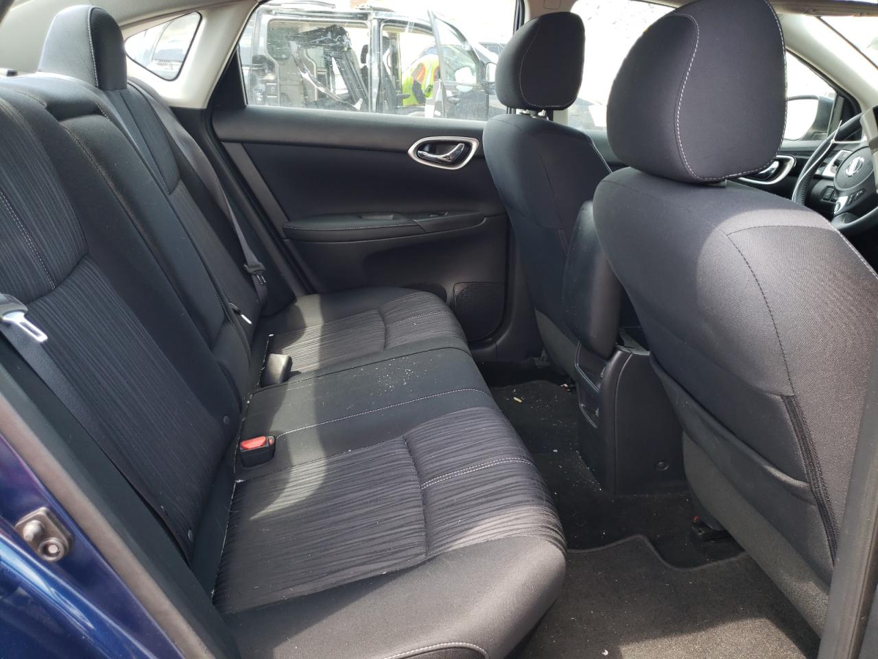 Photo 6 from auction – 2017 NISSAN SENTRA S with VIN 3N1AB7AP1HL647737