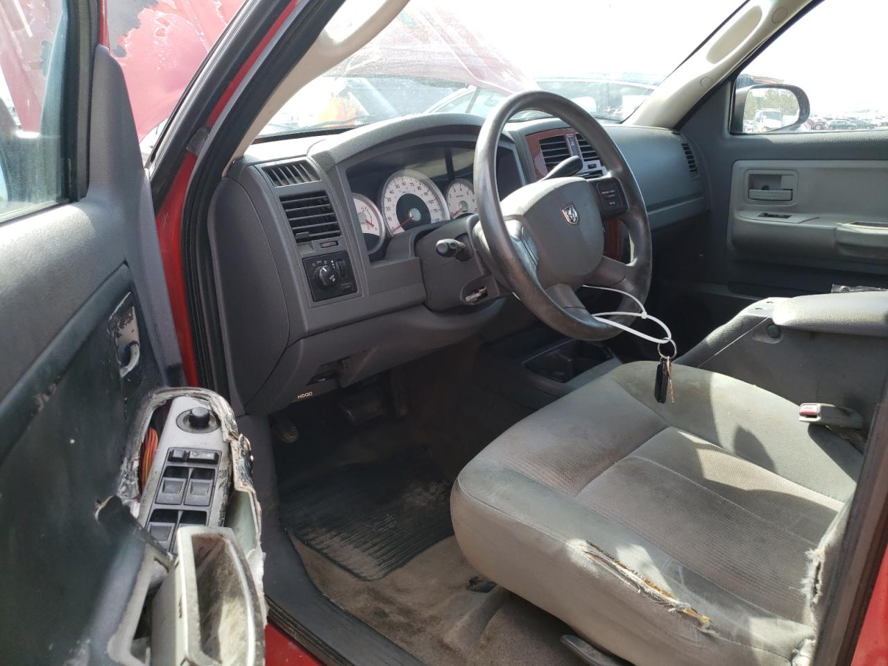 Photo 9 from auction – 2005 DODGE DAKOTA QUA with VIN 1D7HE48N75S156002