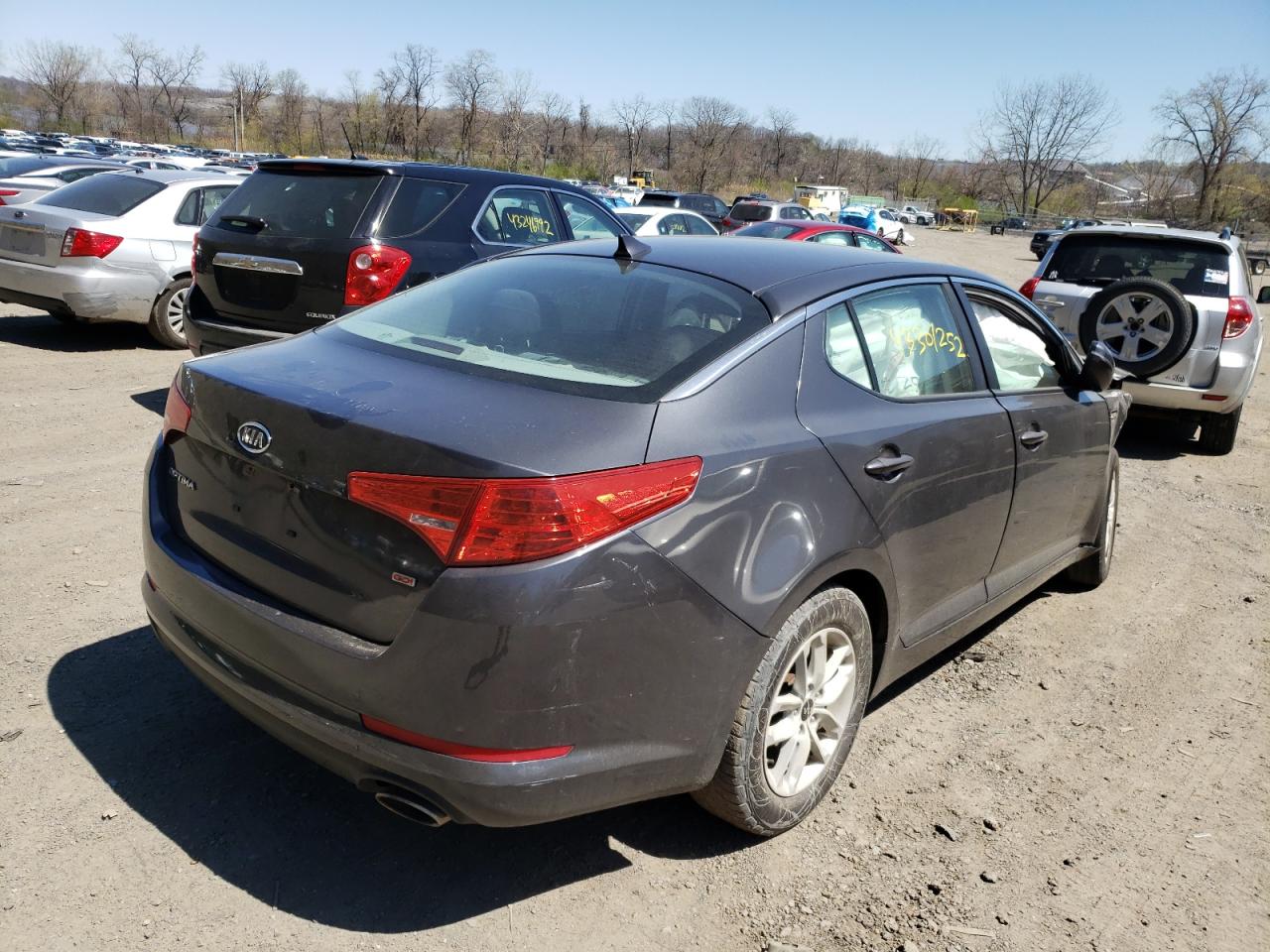 Photo 4 from auction – 2011 KIA OPTIMA LX with VIN KNAGM4A73B5168935