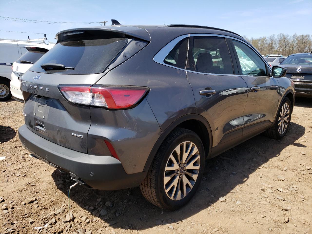 Photo 4 from auction – 2021 FORD ESCAPE TIT with VIN 1FMCU9J91MUA58082