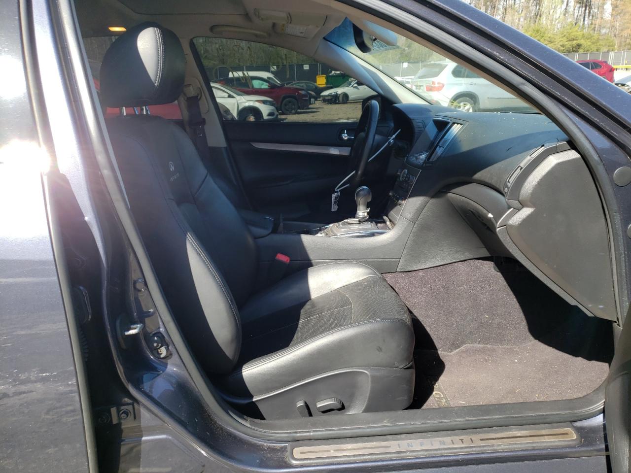 Photo 5 from auction – 2011 INFINITI G25 with VIN JN1DV6AR8BM652494