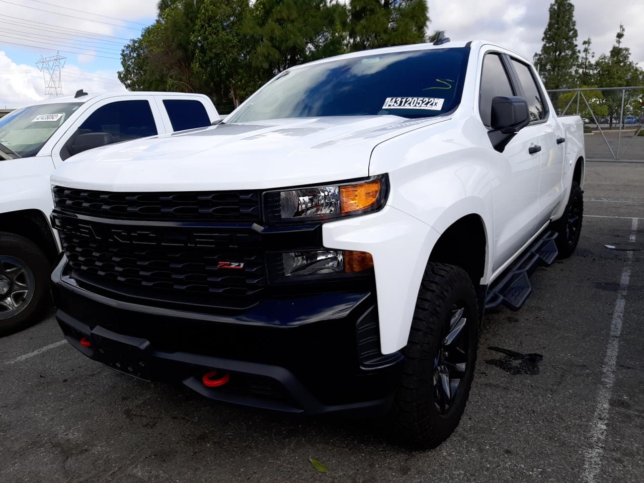 Photo 2 from auction – 2021 CHEVROLET SILVERADO with VIN 3GCPYCEF4MG113392