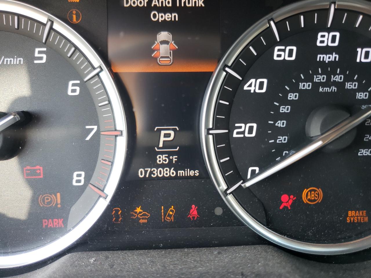 Photo 8 from auction – 2015 ACURA TLX TECH with VIN 19UUB2F5XFA017676