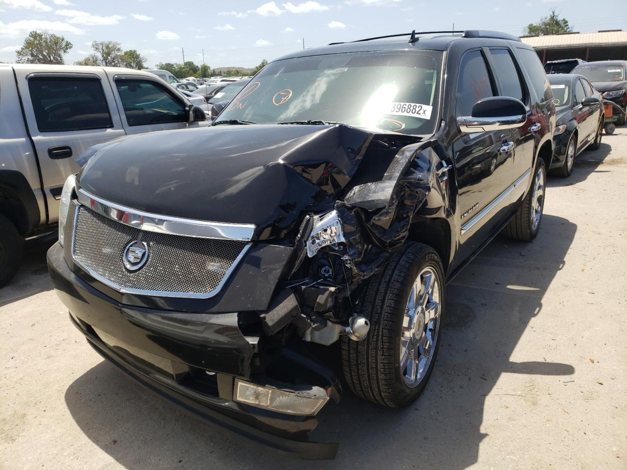 Photo 2 from auction – 2010 CADILLAC ESCALADE P with VIN 1GYUKCEF1AR207496