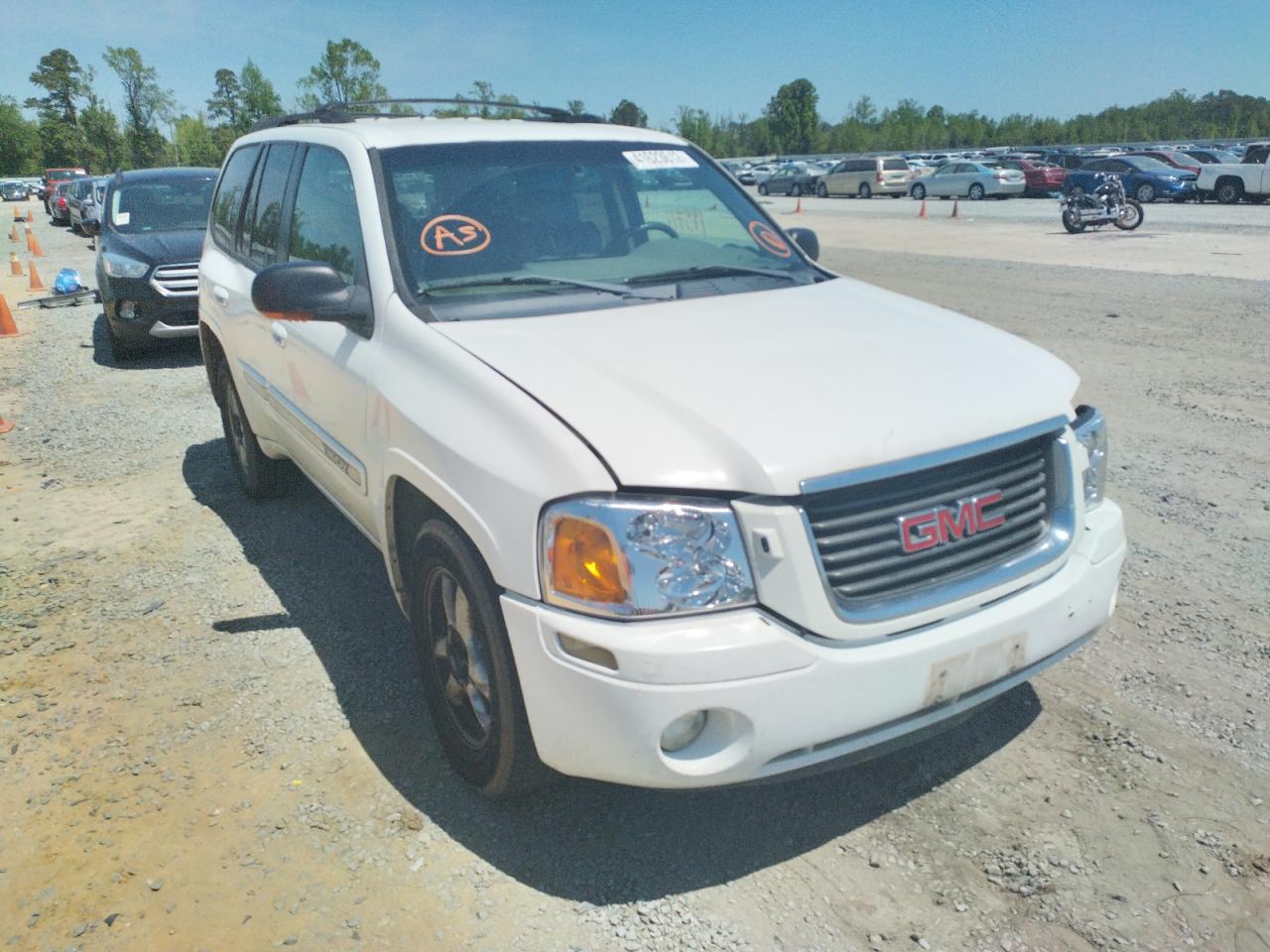 GMC ENVOY 2002 with VIN 1GKDT13S022131551 - Photo from auction