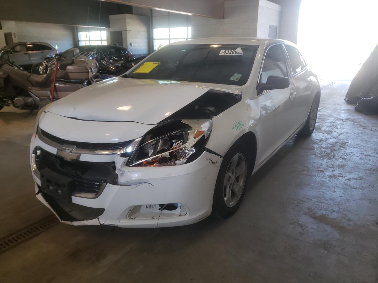 Photo 2 from auction – 2015 CHEVROLET MALIBU LS with VIN 1G11A5SL7FF296915