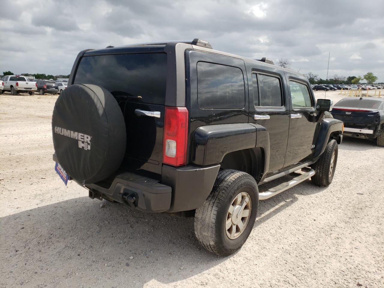 Photo 4 from auction – 2008 HUMMER H3 with VIN 5GTEN13E588107863