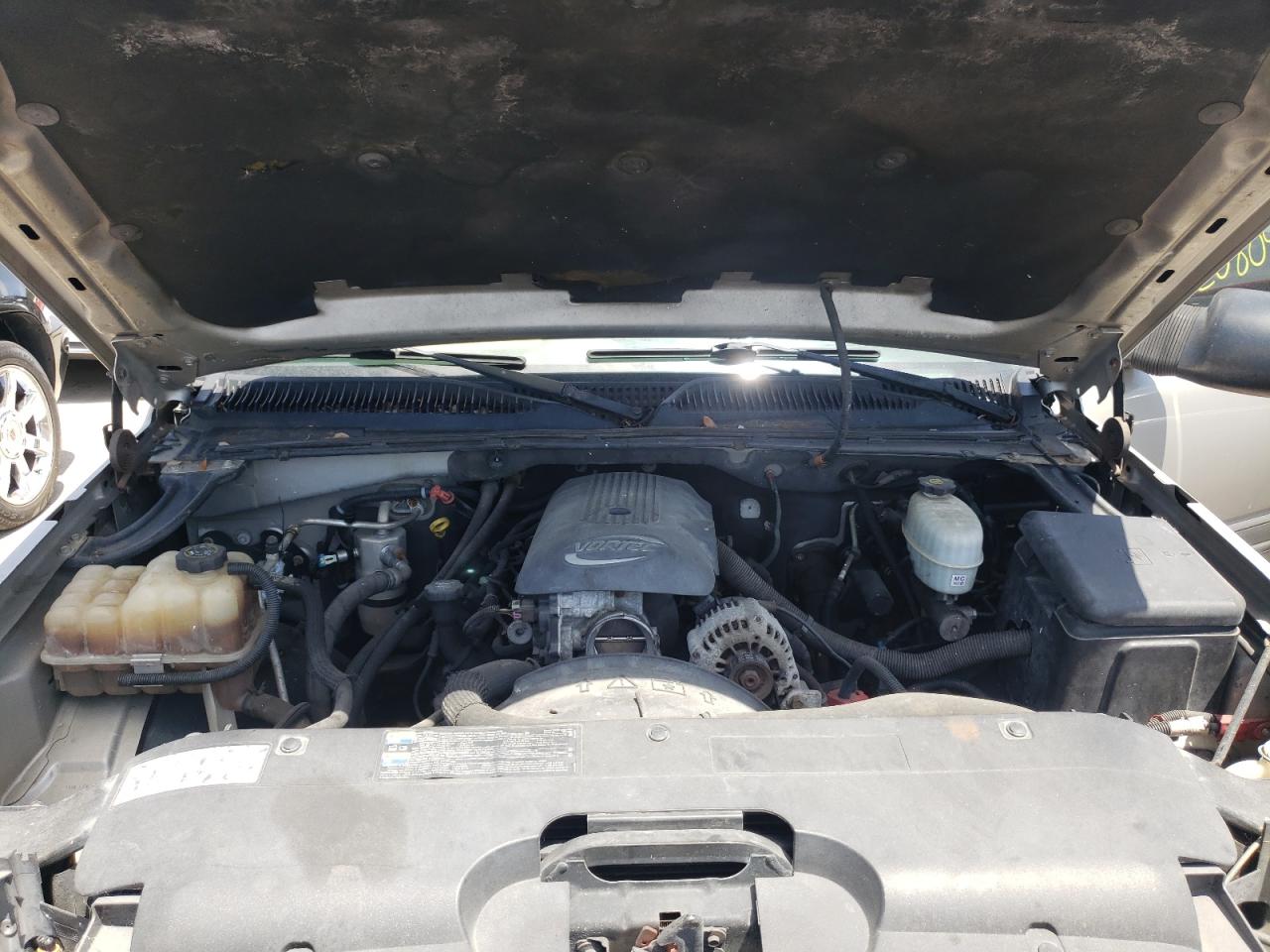 Photo 7 from auction – 2004 CHEVROLET AVALANCHE with VIN 3GNEK12T44G292869