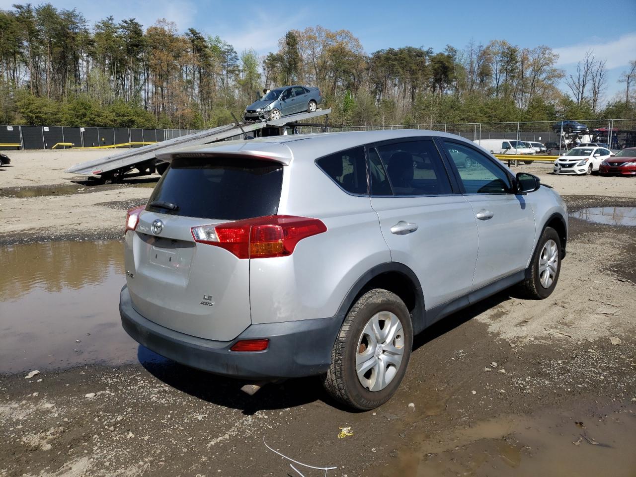 Photo 4 from auction – 2013 TOYOTA RAV4 LE with VIN 2T3BFREVXDW028812
