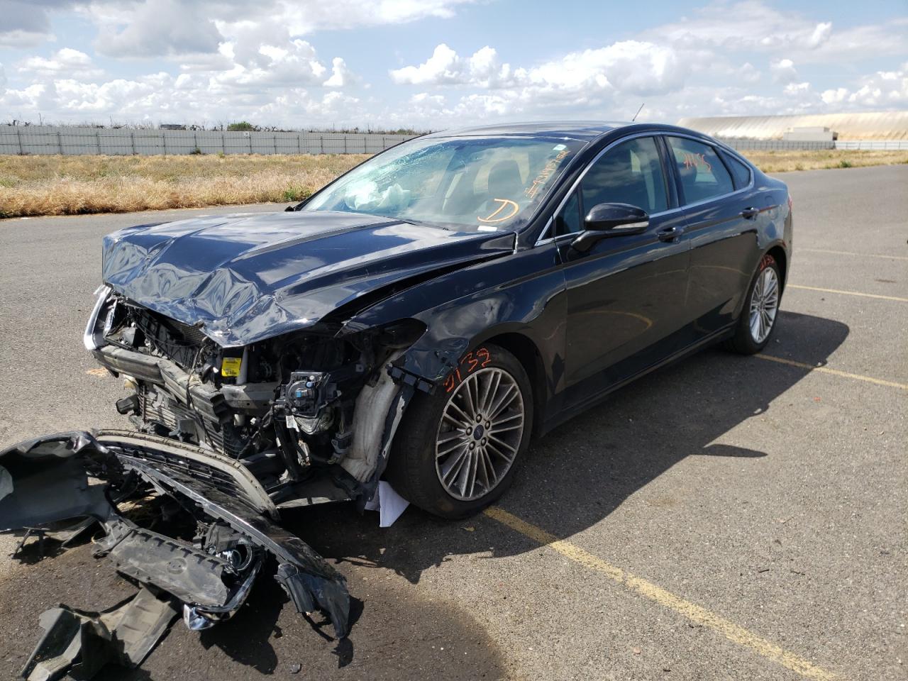Photo 12 from auction – 2016 FORD FUSION SE with VIN 3FA6P0H98GR246982