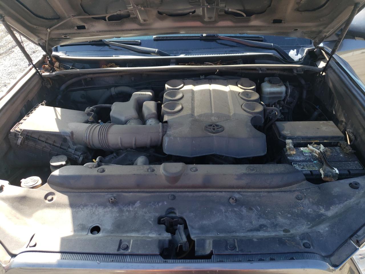 Photo 7 from auction – 2010 TOYOTA 4RUNNER SR with VIN JTEBU5JR8A5007690