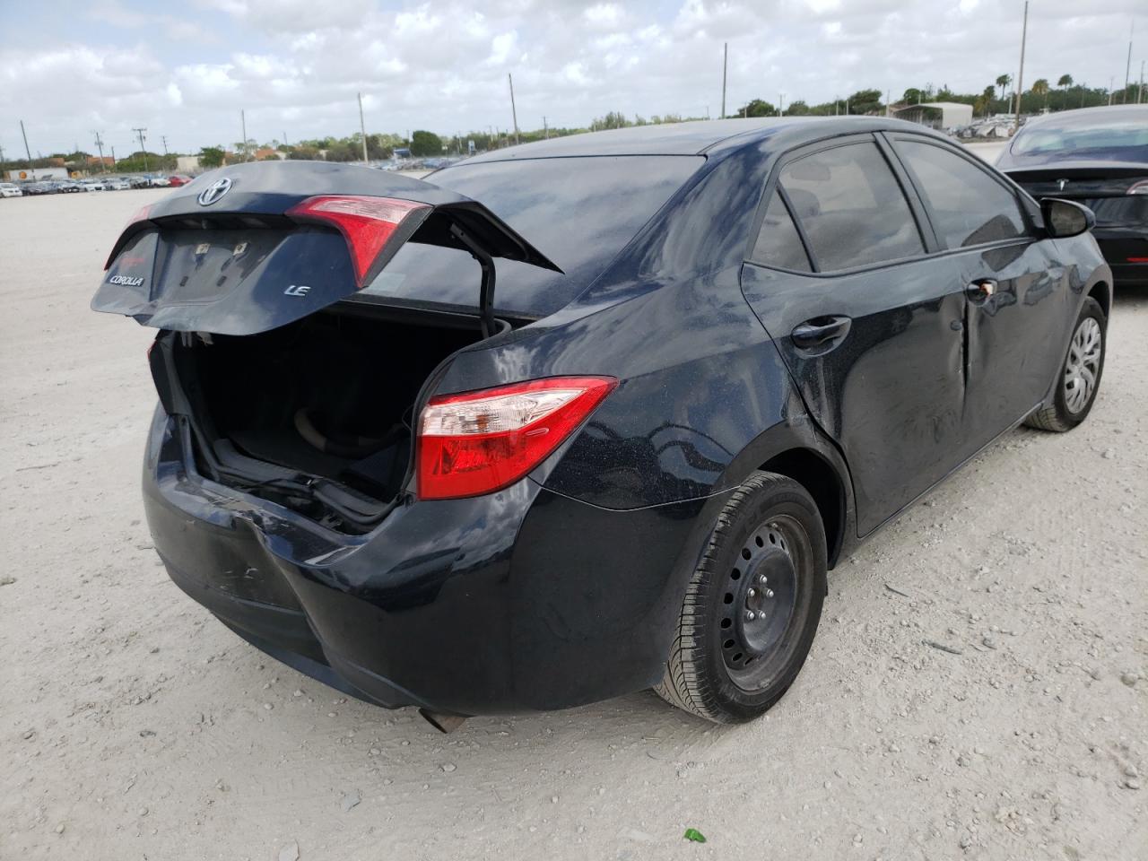 Photo 4 from auction – 2018 TOYOTA COROLLA L with VIN 5YFBURHE9JP839220