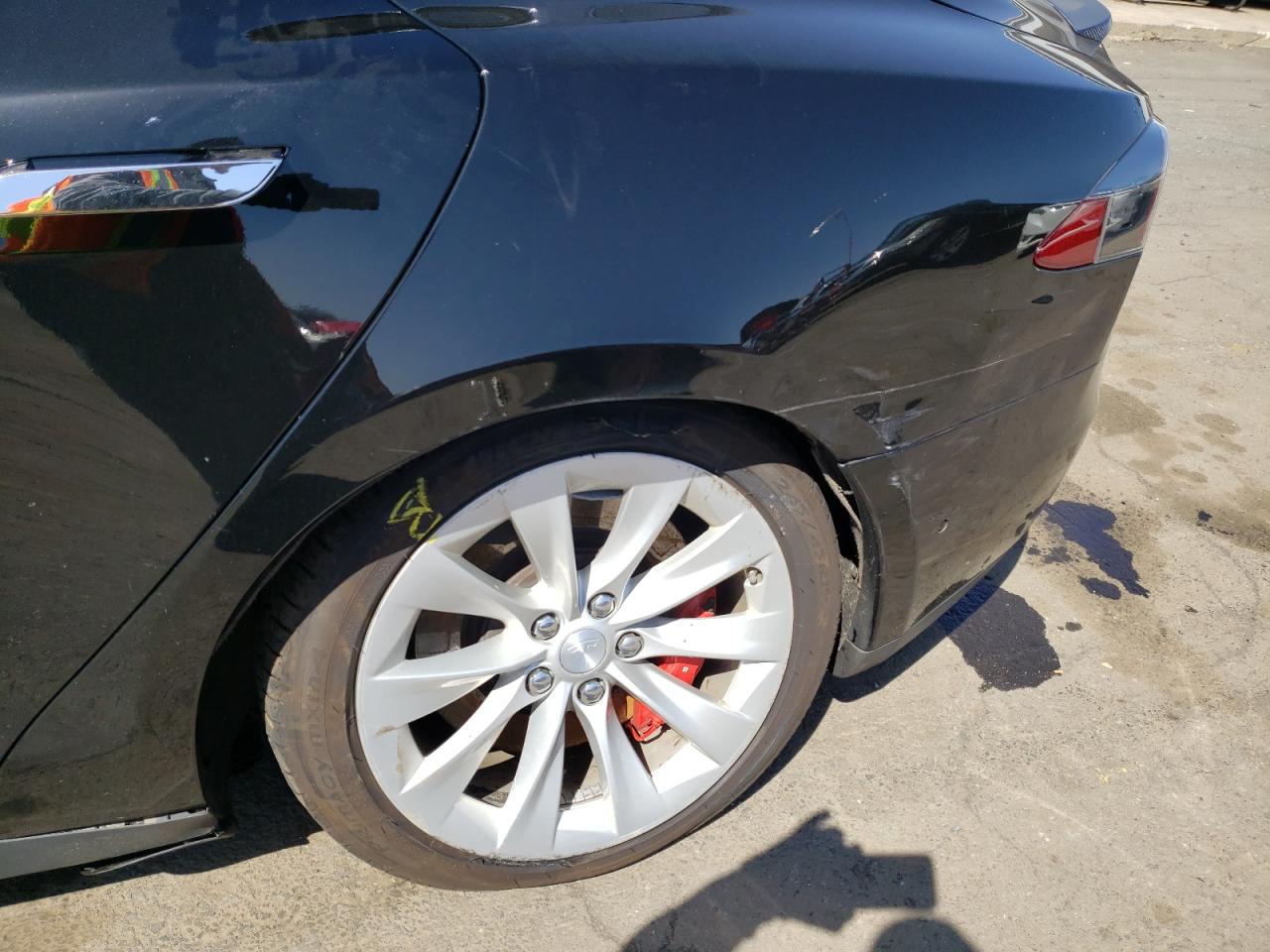 Photo 9 from auction – 2016 TESLA MODEL S with VIN 5YJSA1E47GF136497
