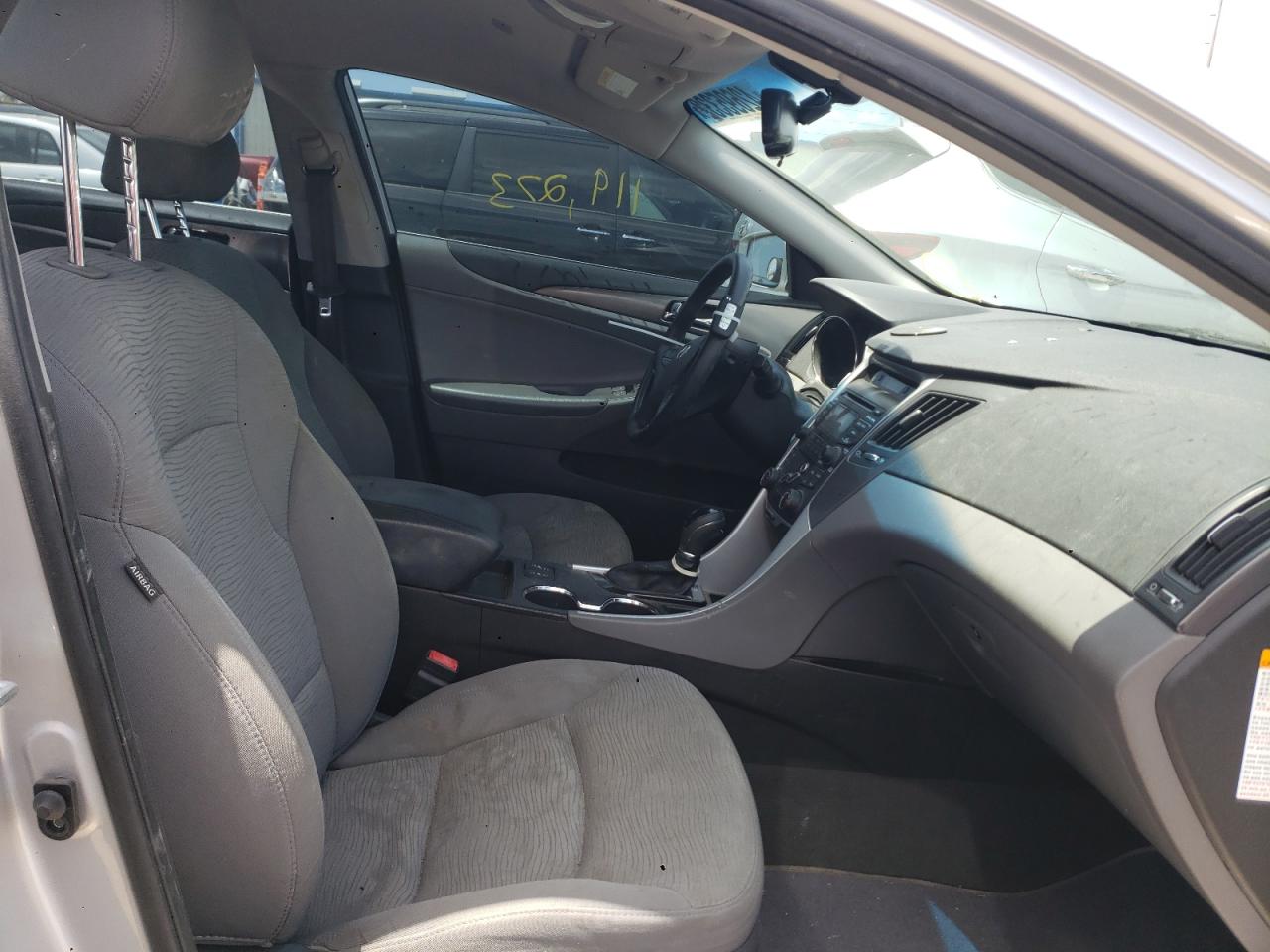 Photo 5 from auction – 2013 HYUNDAI SONATA HYB with VIN KMHEC4A45DA071339