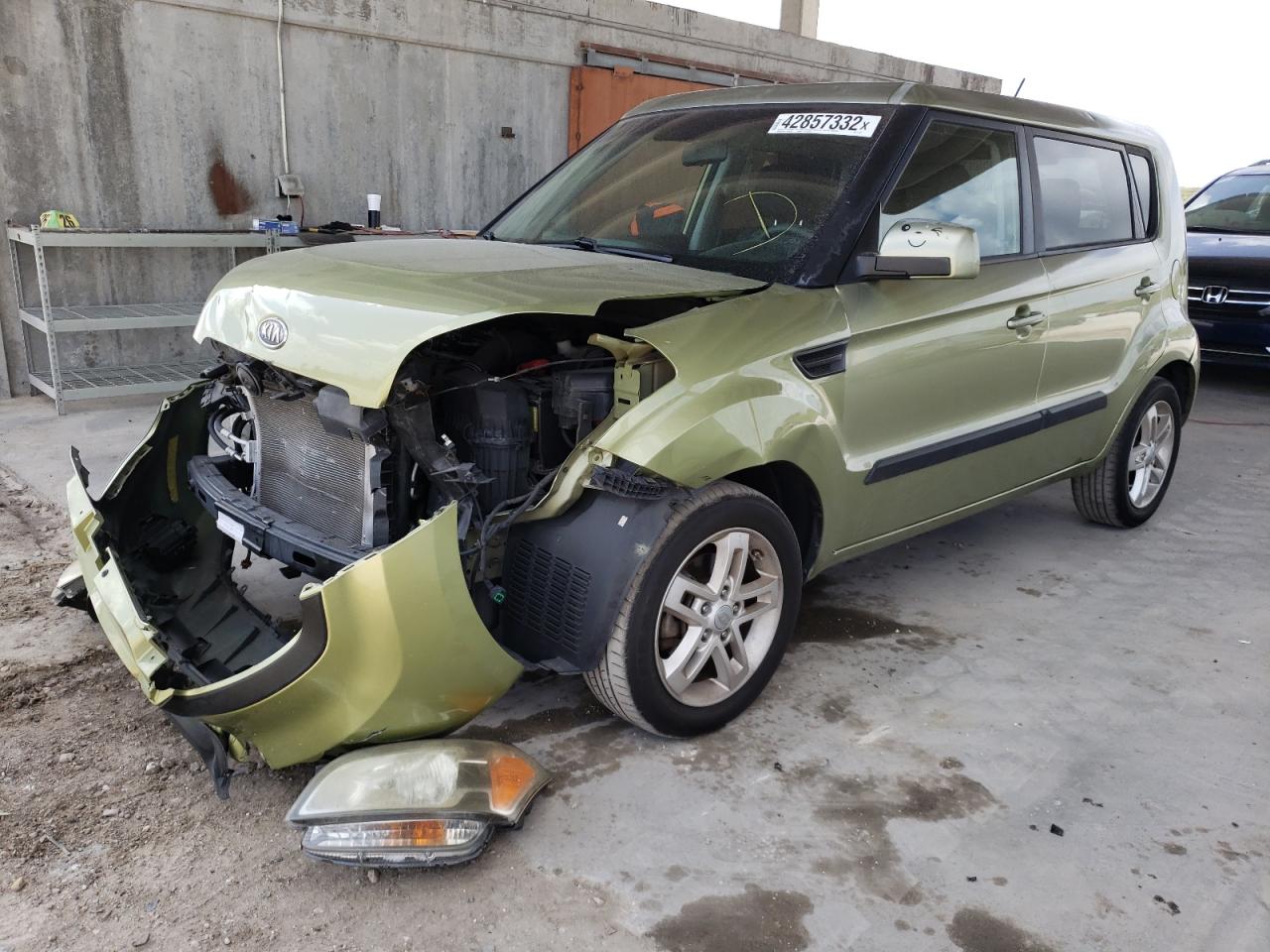 Photo 2 from auction – 2011 KIA SOUL with VIN KNDJT2A28B7270417