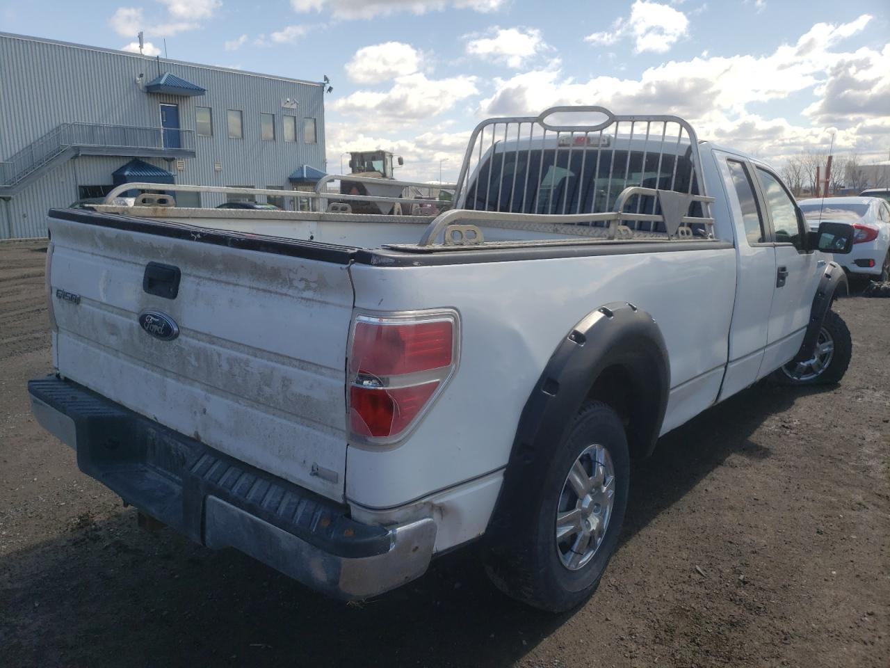 Photo 4 from auction – 2010 FORD F150 SUPER with VIN 1FTVX1CV8AKE50905