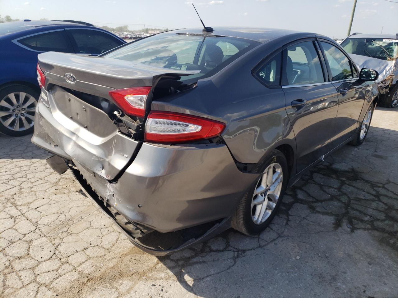 Photo 4 from auction – 2013 FORD FUSION SE with VIN 3FA6P0H73DR117140
