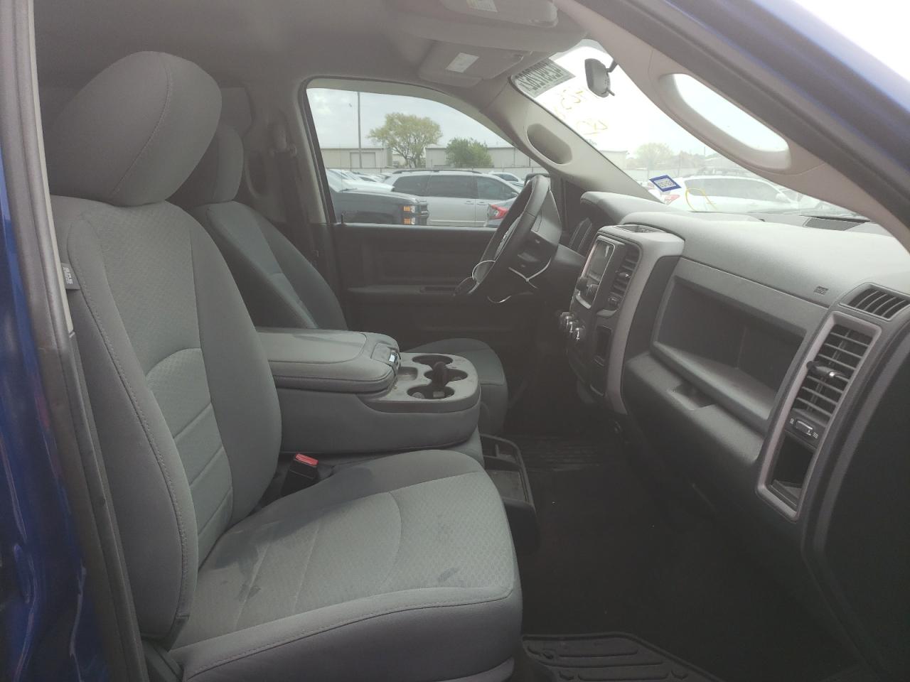 Photo 5 from auction – 2016 RAM 1500 ST with VIN 3C6RR6KT6GG142518