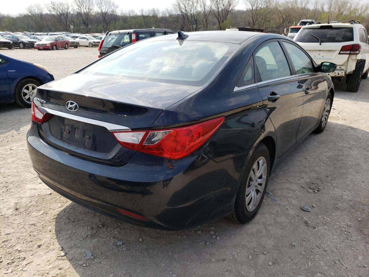 Photo 4 from auction – 2011 HYUNDAI SONATA GLS with VIN 5NPEB4ACXBH079604