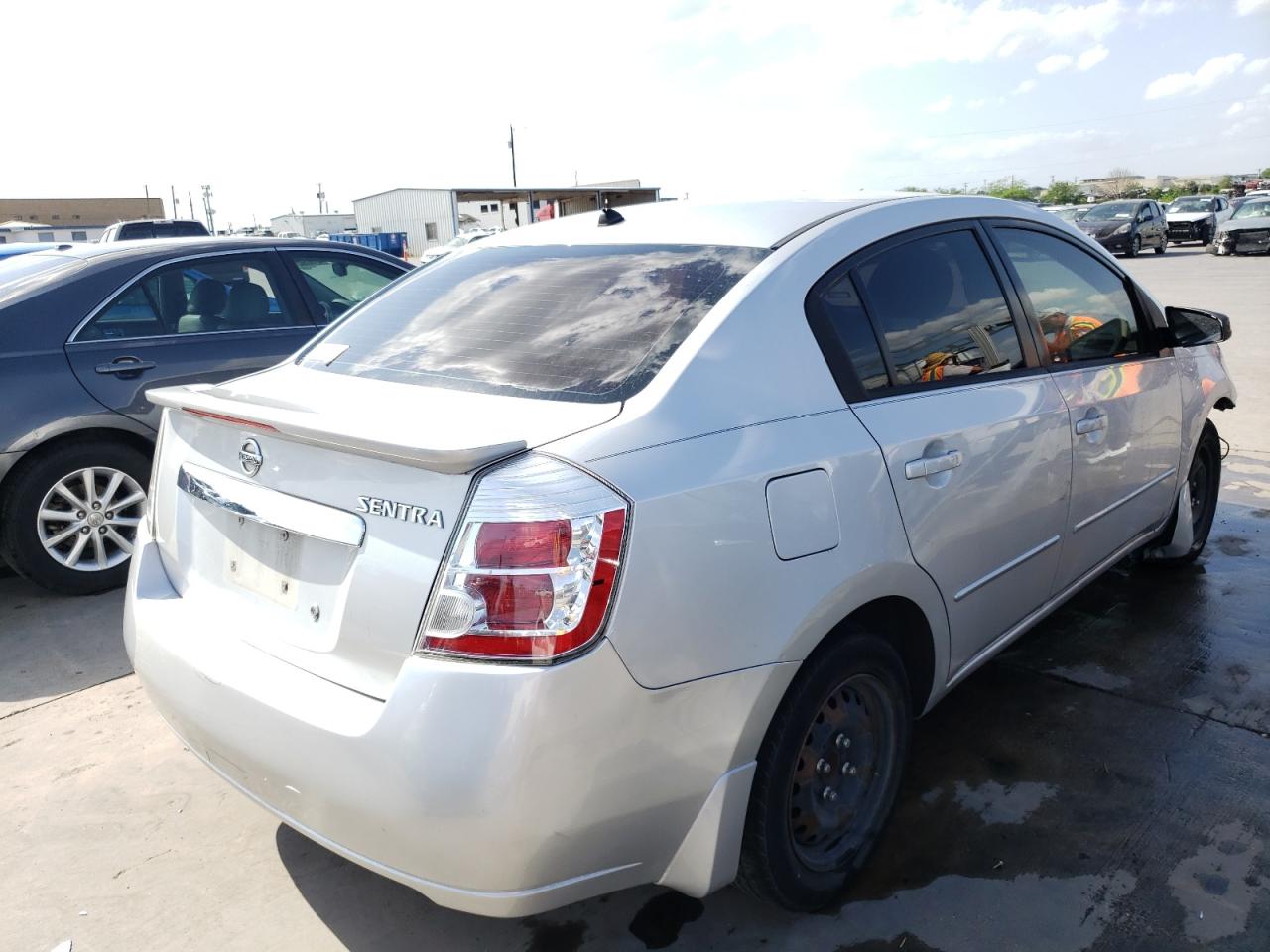 Photo 4 from auction – 2011 NISSAN SENTRA 2.0 with VIN 3N1AB6AP8BL723343