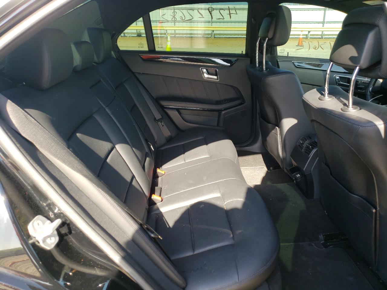 Photo 6 from auction – 2011 MERCEDES-BENZ E 350 with VIN WDDHF5GB6BA351469
