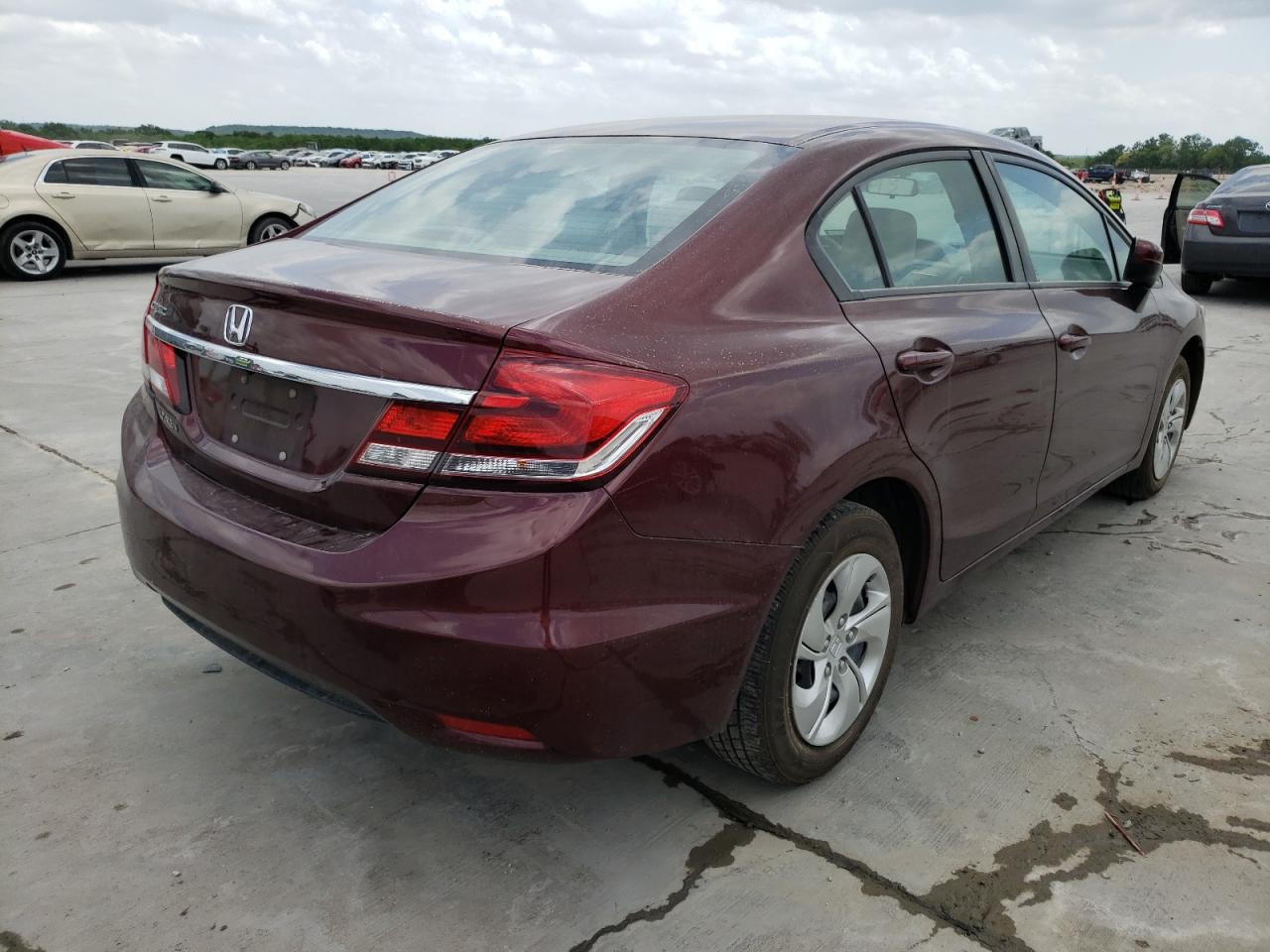 Photo 4 from auction – 2014 HONDA CIVIC LX with VIN 19XFB2F50EE053332