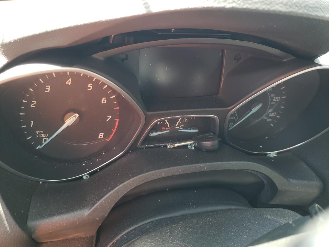 Photo 8 from auction – 2015 FORD ESCAPE SE with VIN 1FMCU9GX6FUA02115