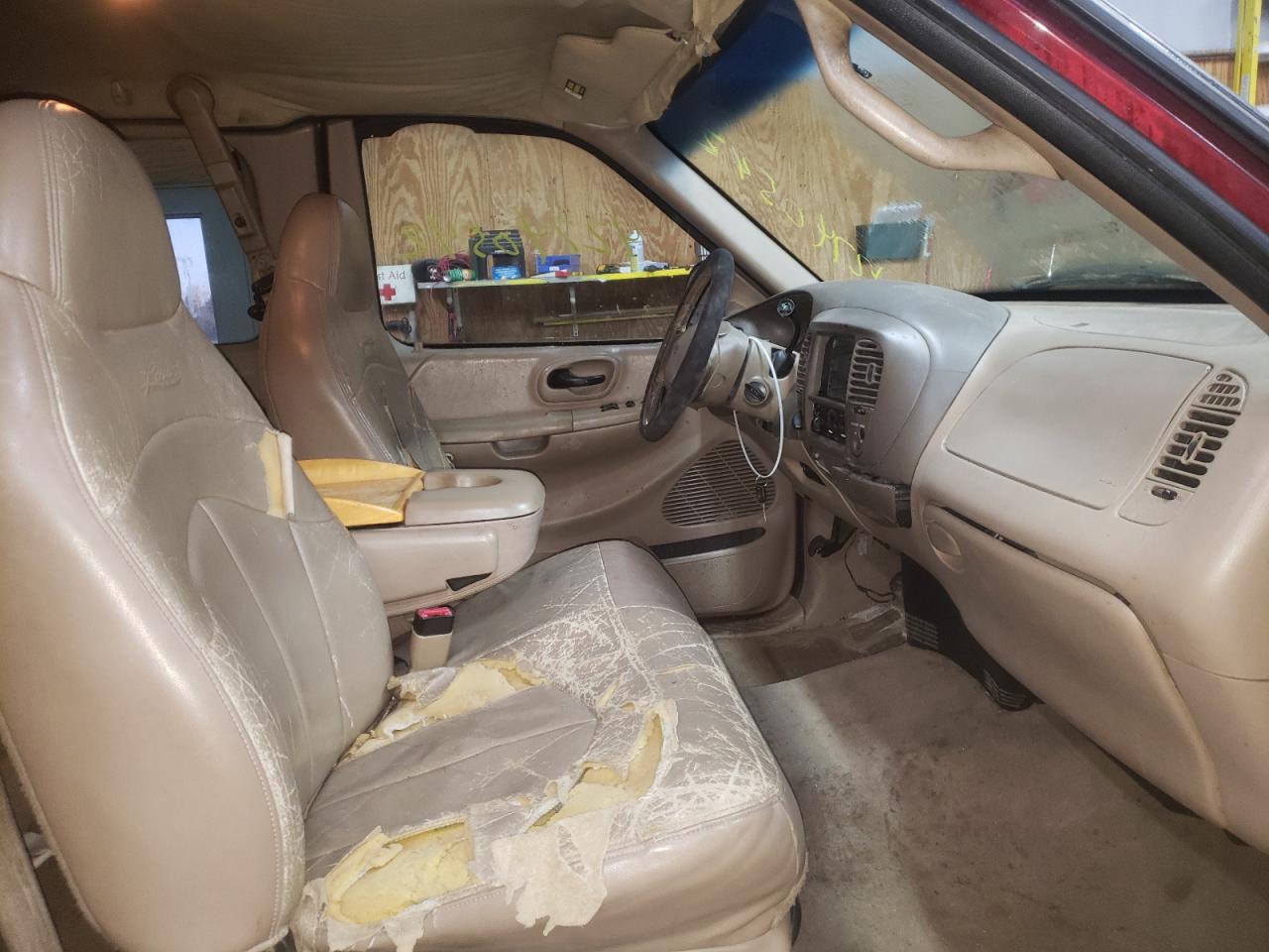 Photo 5 from auction – 1999 FORD F150 with VIN 2FTRX18L5XCA37877
