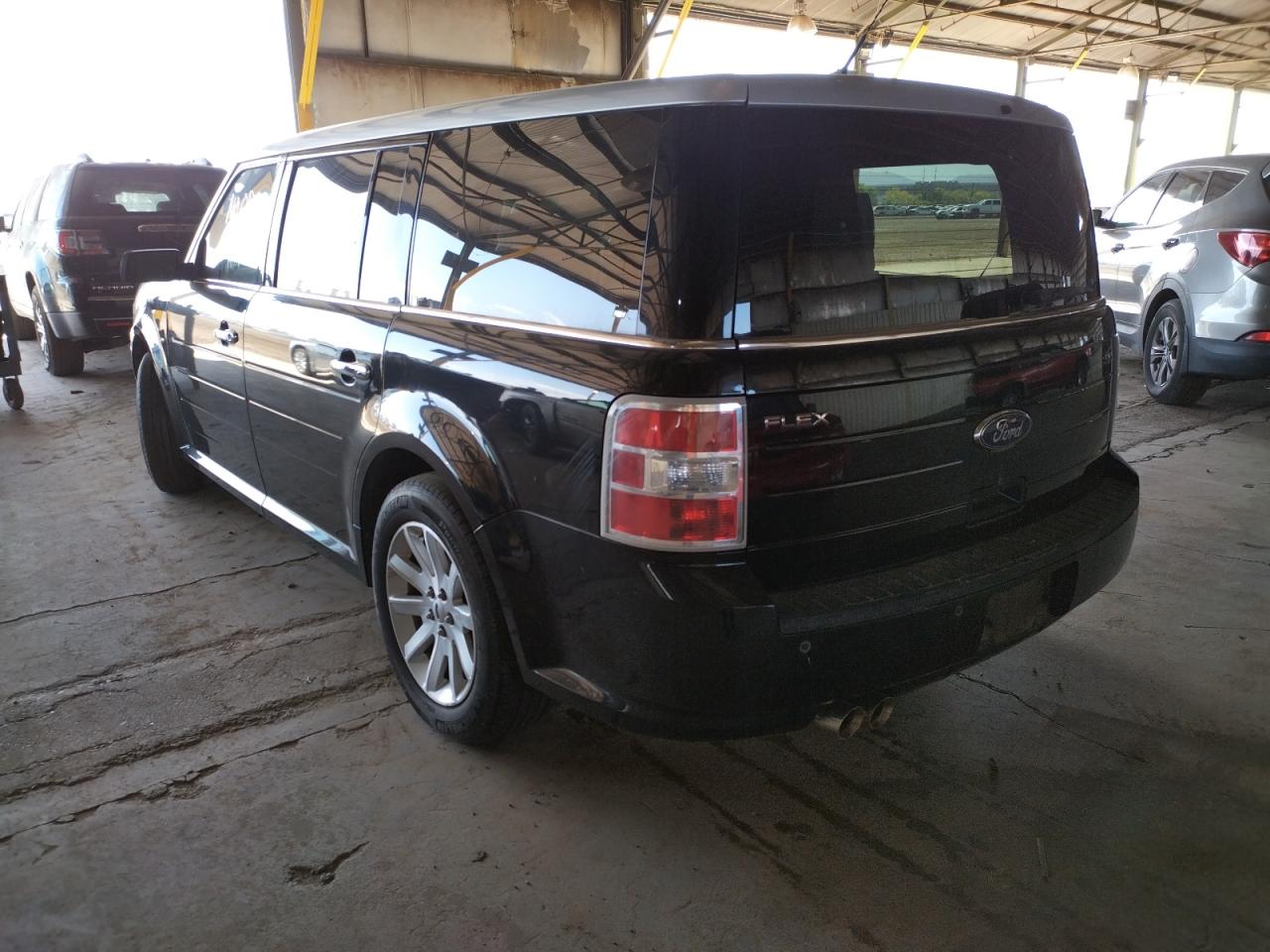 Photo 3 from auction – 2009 FORD FLEX SEL with VIN 2FMDK52C39BA28964