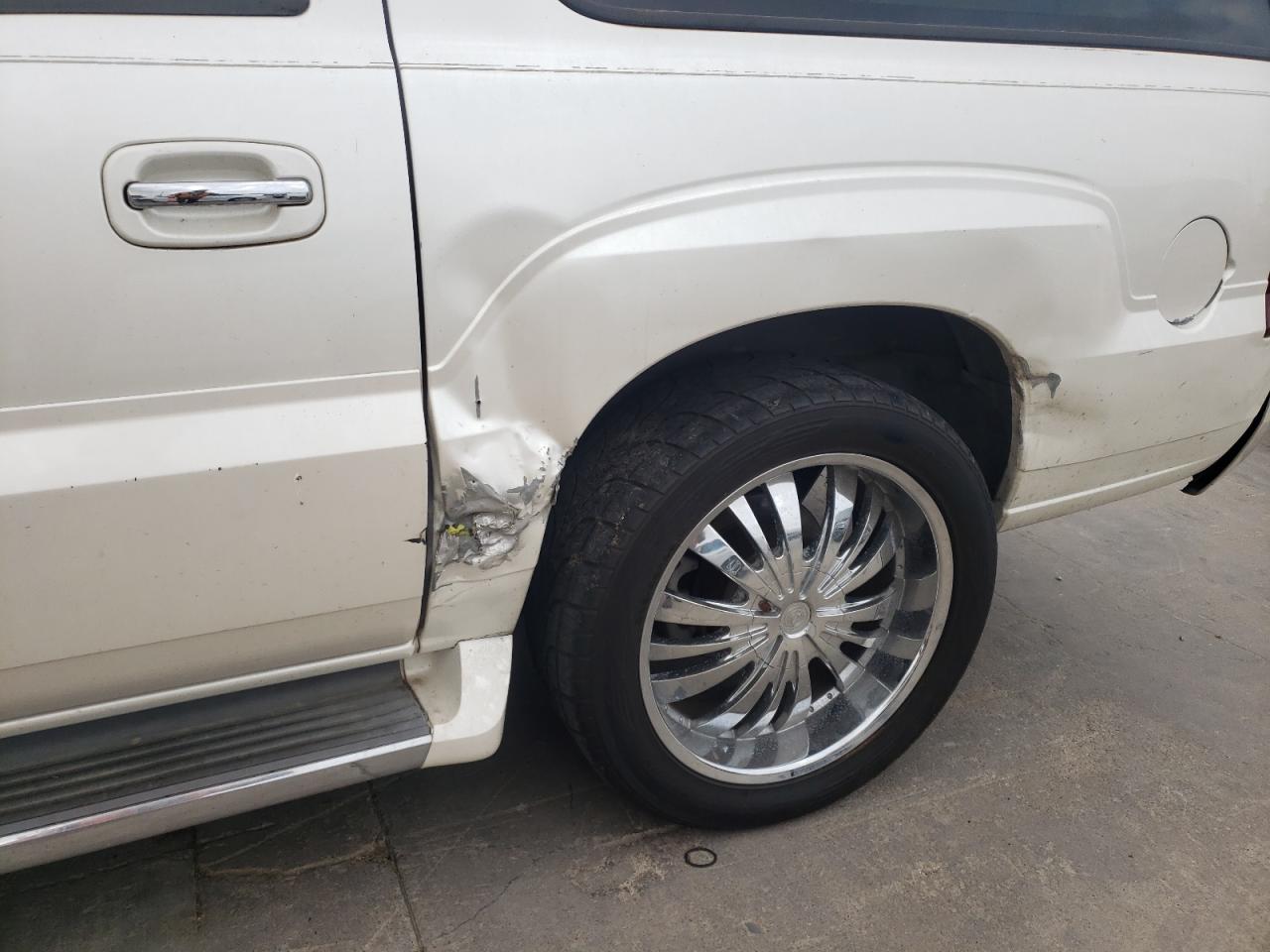 Photo 9 from auction – 2004 CADILLAC ESCALADE E with VIN 3GYFK66N84G175599
