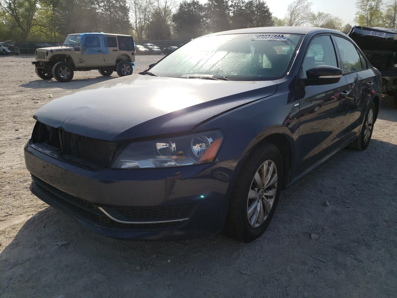Photo 2 from auction – 2014 VOLKSWAGEN PASSAT S with VIN 1VWAS7A38EC092011