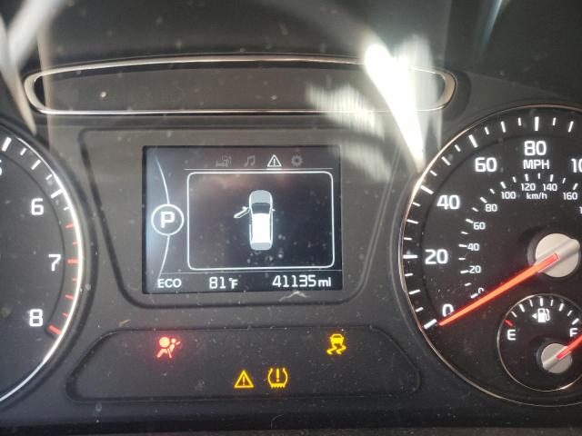 Photo 8 from auction – 2017 KIA SORENTO EX with VIN 5XYPHDA17HG235491