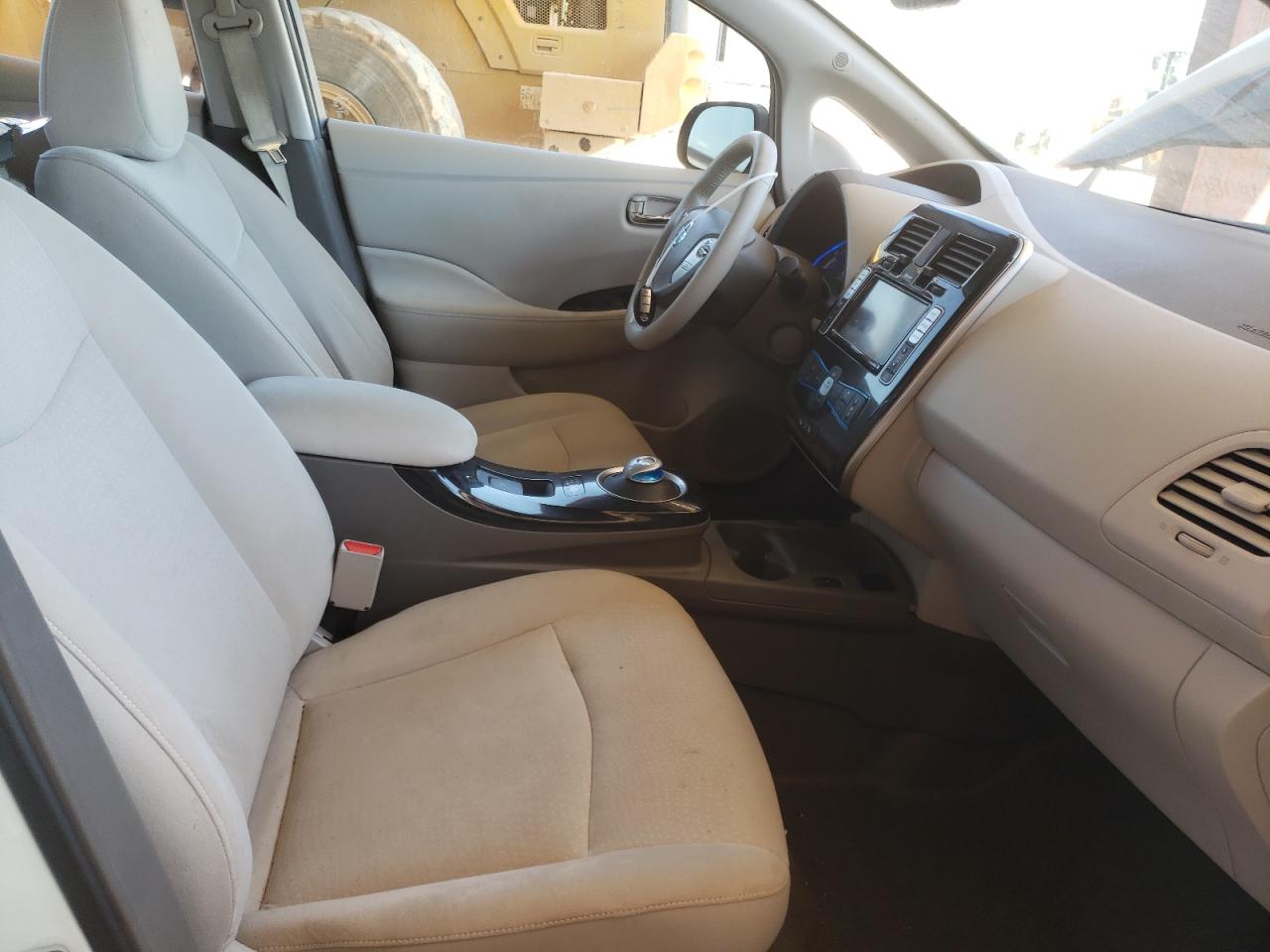 Photo 5 from auction – 2012 NISSAN LEAF SV with VIN JN1AZ0CP7CT016981