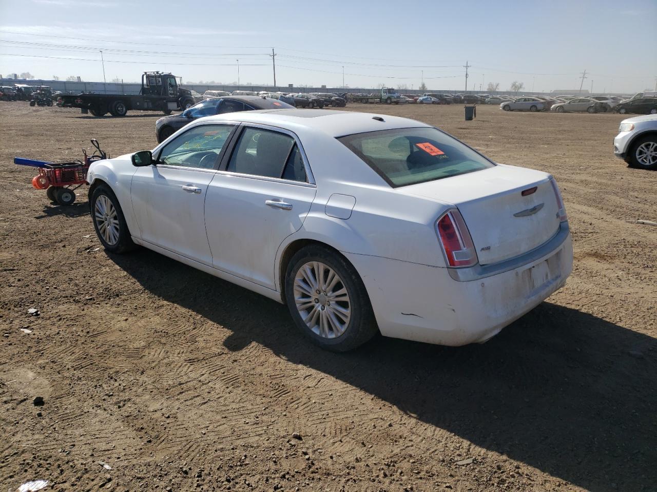Фото 3 с аукциона – 2012 CHRYSLER 300C LUXUR с VIN 2C3CCAST8CH257106