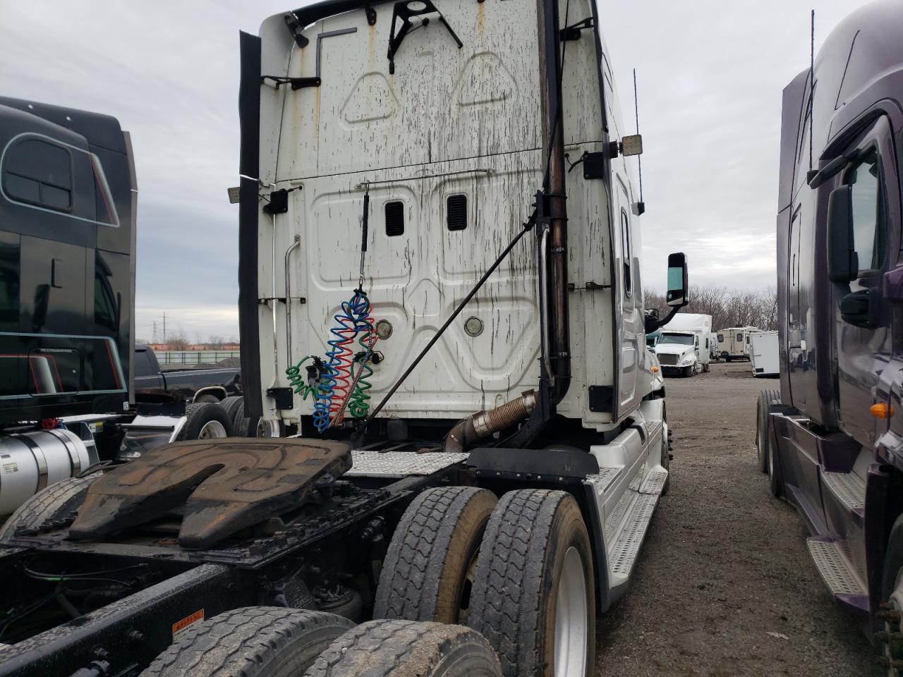 Photo 9 from auction – 2012 FREIGHTLINER CASCADIA 1 with VIN 1FUJGLDR0CSBN4593