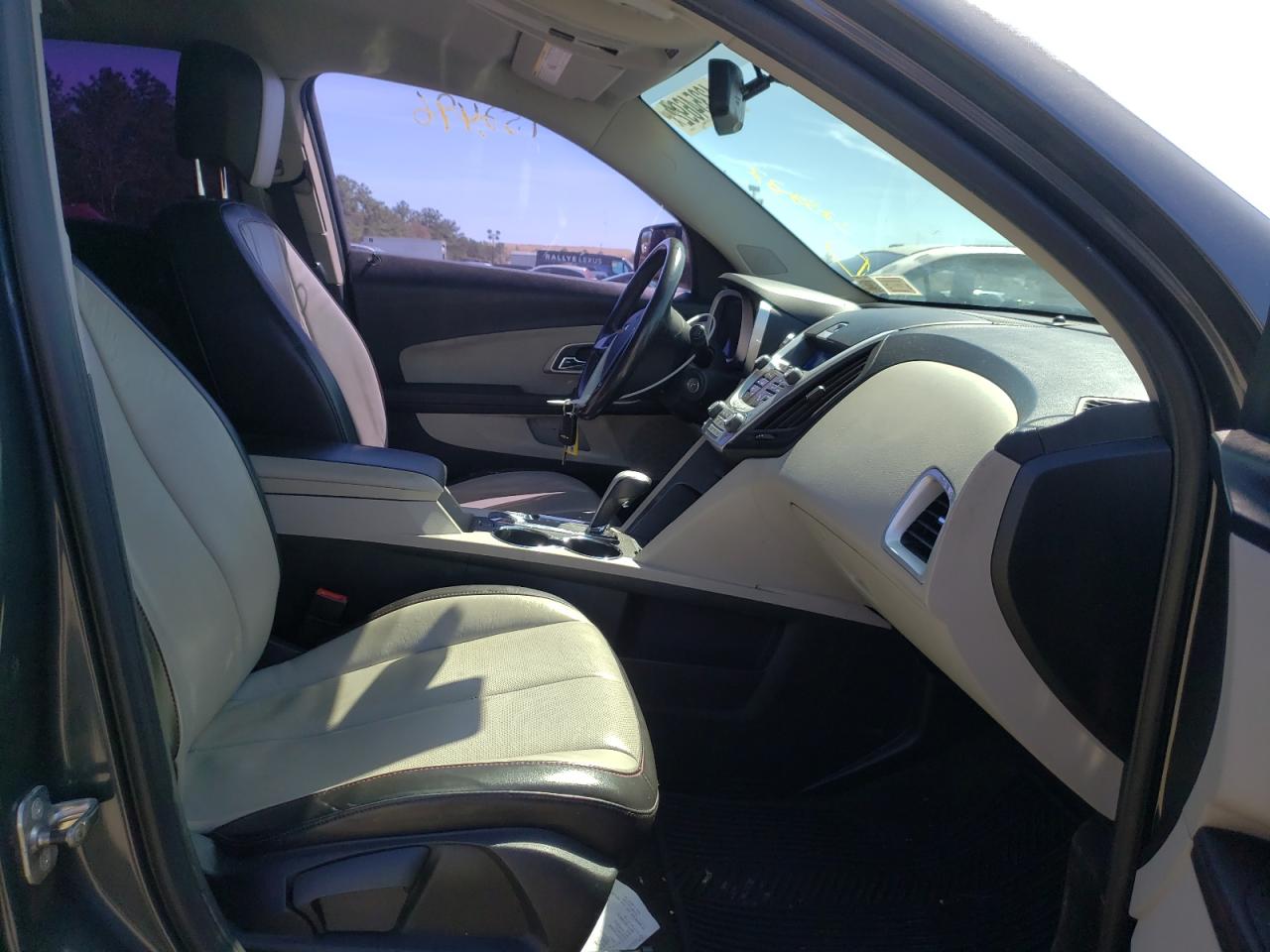 Photo 5 from auction – 2011 CHEVROLET EQUINOX LT with VIN 2CNFLNE59B6325237