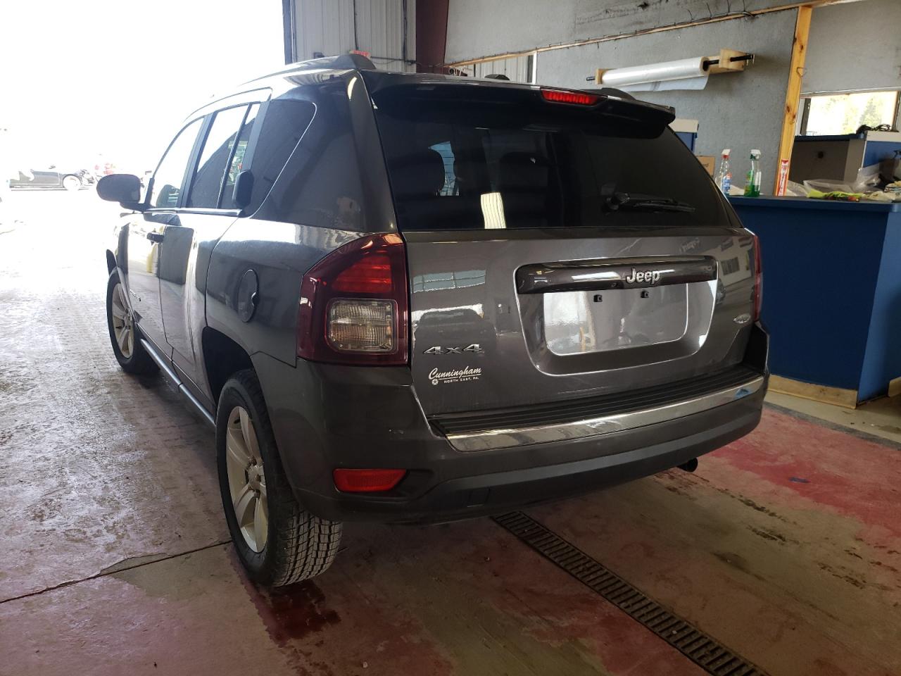 Photo 3 from auction – 2015 JEEP COMPASS LA with VIN 1C4NJDEB0FD307769