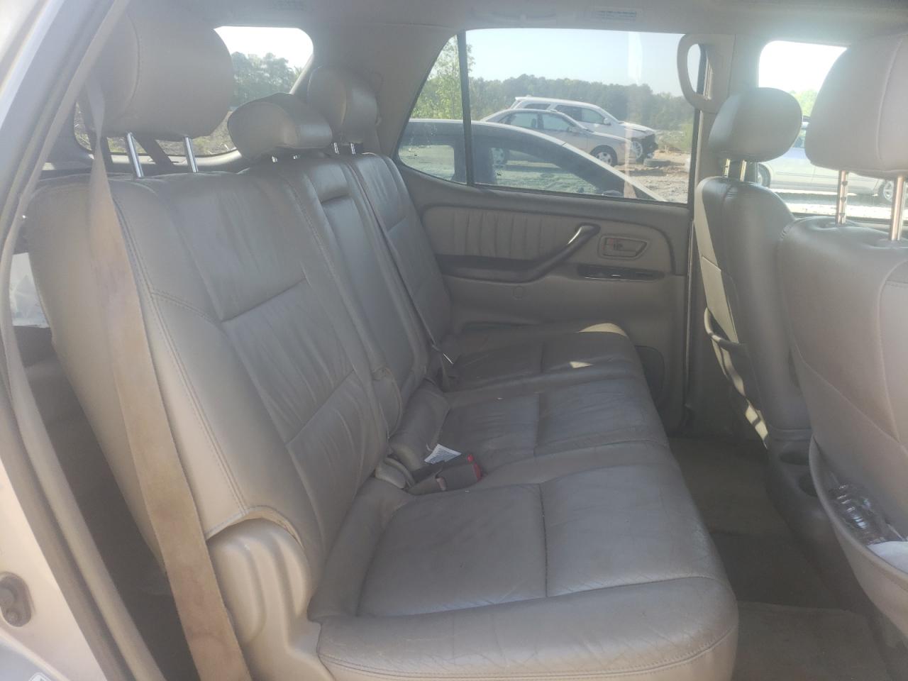 Photo 6 from auction – 2003 TOYOTA SEQUOIA LI with VIN 5TDZT38A53S155402