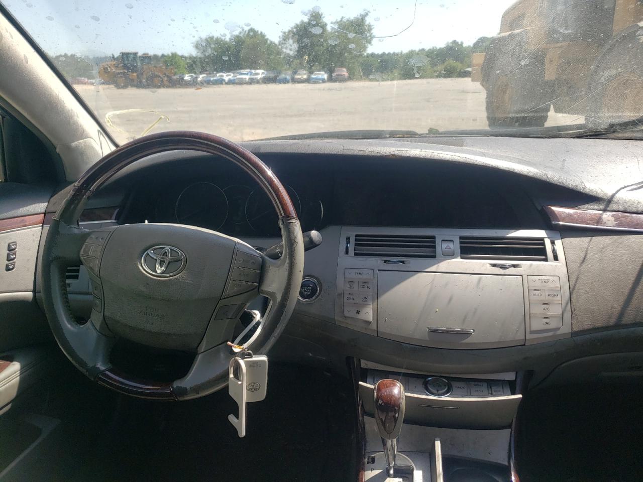Photo 9 from auction – 2010 TOYOTA AVALON with VIN 4T1BK3DB6AU352523