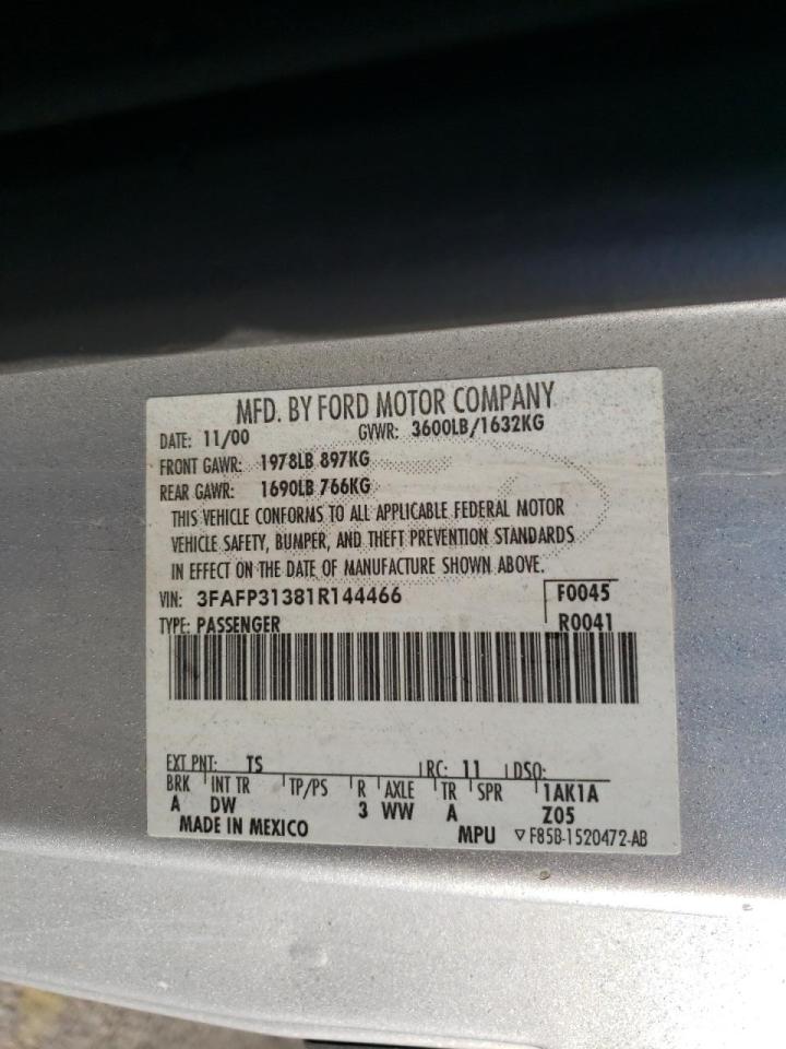 Photo 10 from auction – 2001 FORD FOCUS ZX3 with VIN 3FAFP31381R144466