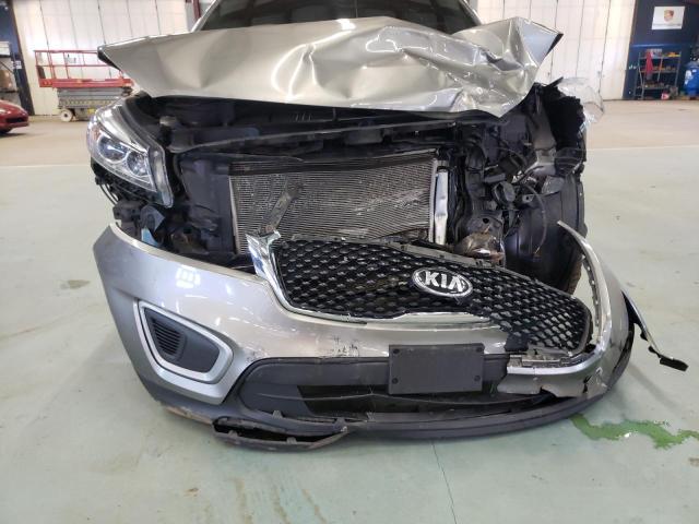 Photo 9 from auction – 2016 KIA SORENTO LX with VIN 5XYPGDA55GG130615