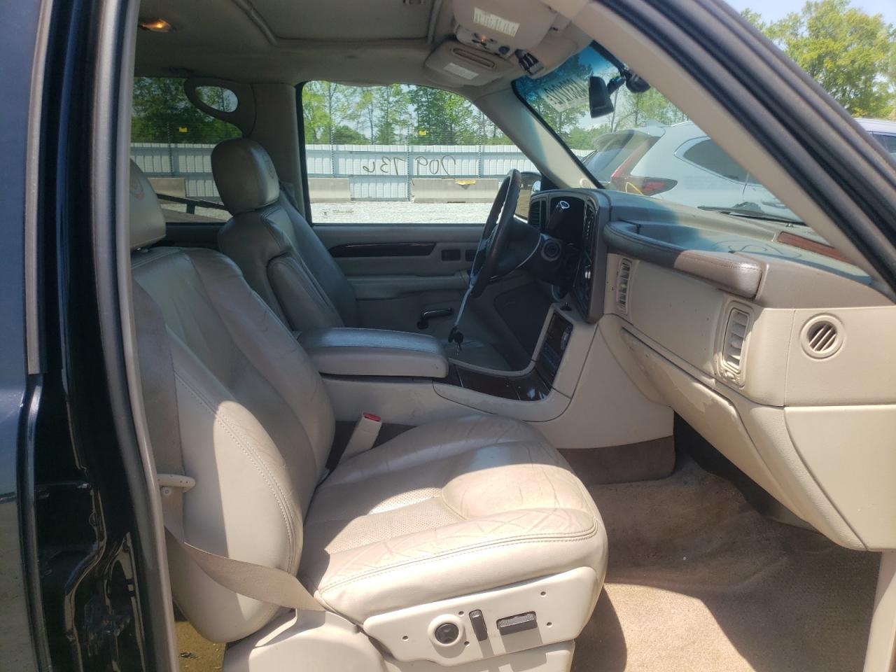 Photo 5 from auction – 2003 CADILLAC ESCALADE E with VIN 3GYFK66N23G293677