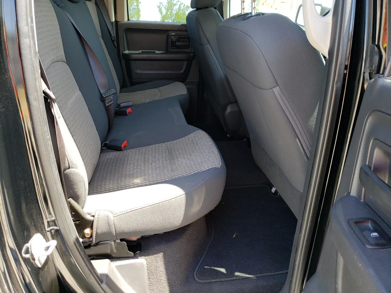 Photo 6 from auction – 2012 DODGE RAM 1500 S with VIN 1C6RD7FT8CS312041