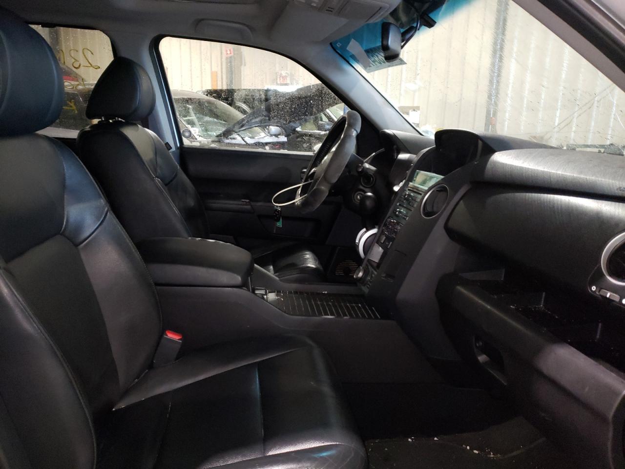 Photo 5 from auction – 2010 HONDA PILOT TOUR with VIN 5FNYF4H9XAB502853